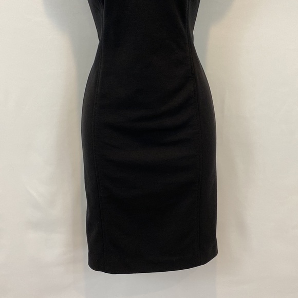 Banana Republic Bodycon sleeveless Little Black Dress in size SP PS Petite Small - Picture 4 of 11